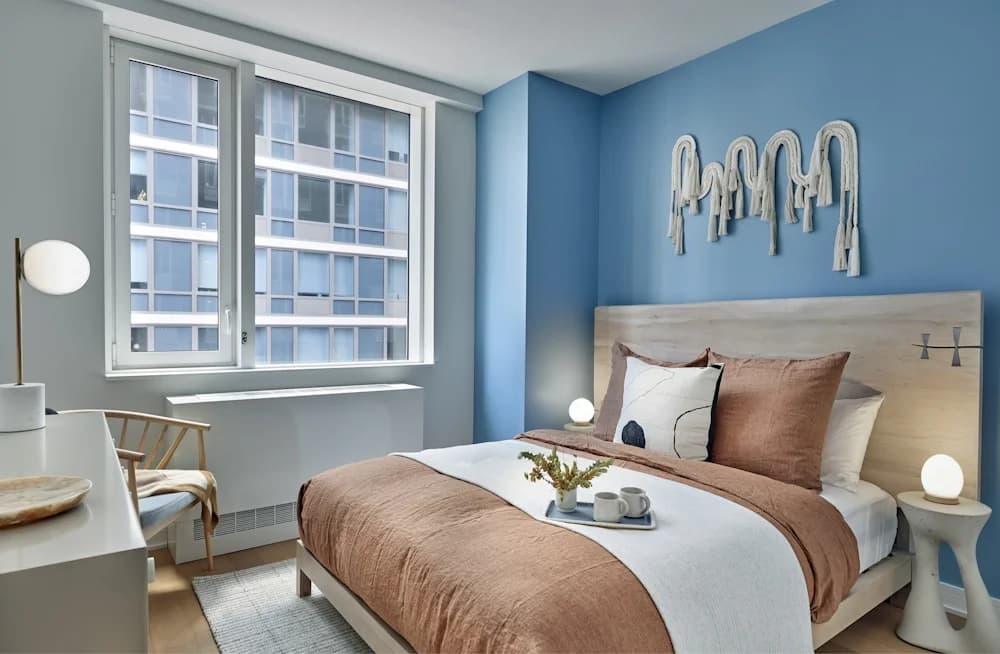 43-12 Hunter Street #1702, Queens, NY 11101 apartment_bedroom_room 1