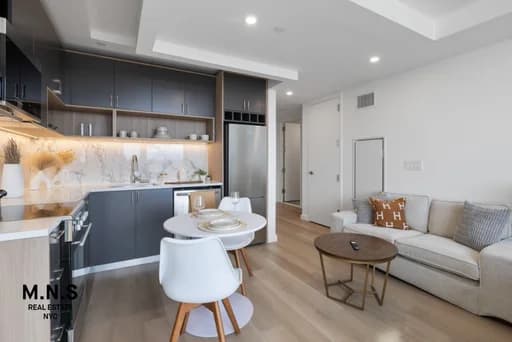 72-01 Queens Boulevard #321, Queens, NY 11377