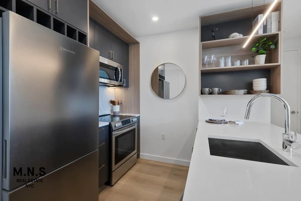 72-01 Queens Boulevard #724, Queens, NY 11377 1