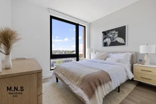 72-01 Queens Boulevard #724, Queens, NY 11377