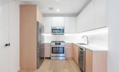 31-19 29 Street #2A, Queens, NY 11106
