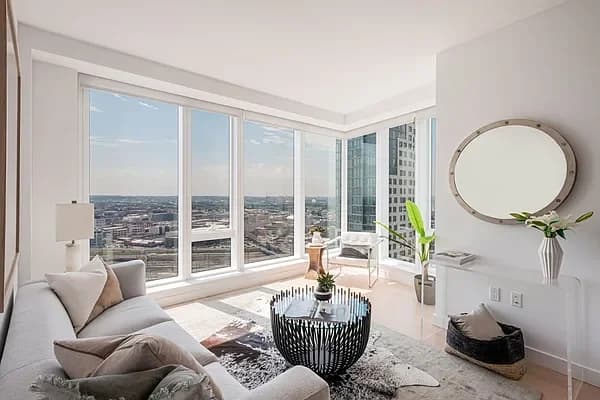 29-59 Northern Blvd #22P, Queens, NY 11101 apartment_living_room 1