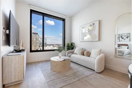 45-19 Davis Street #13E, Queens, NY 11101 - Image 1