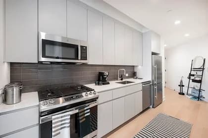 27-05 Thomson Avenue #10F, Queens, NY 11101