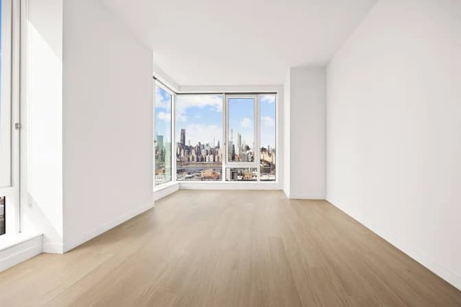 23-10 42 Road #32C, Queens, NY 11101