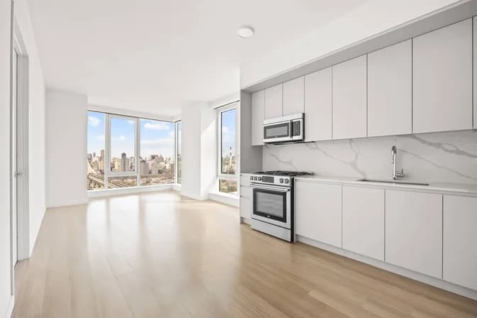 23-10 42 Road #34F, Queens, NY 11101