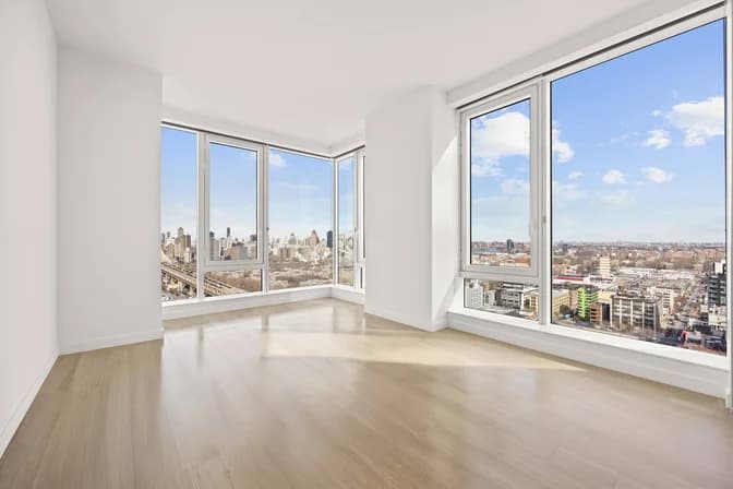 23-10 42 Road #34F, Queens, NY 11101