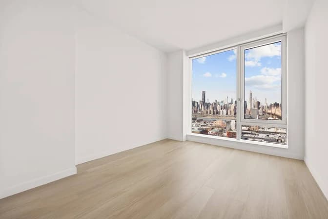 23-10 42 Road #34F, Queens, NY 11101