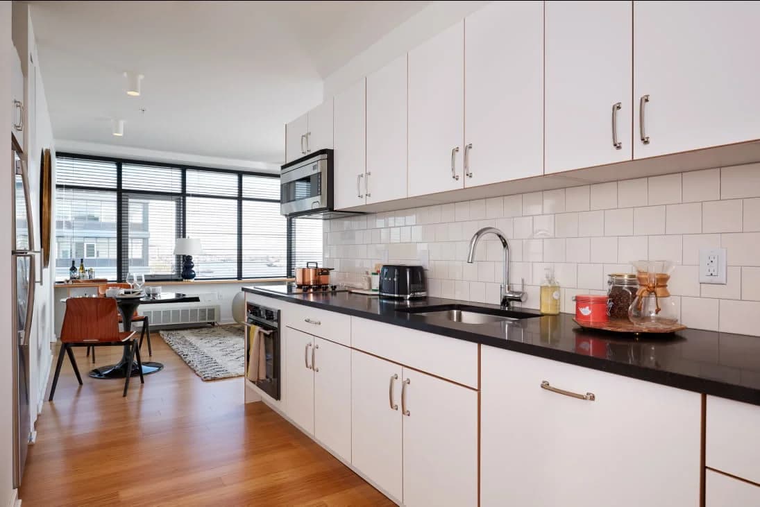 7 Navy Pier Court #4036, Staten Island, NY 10304 apartment_kitchen 1