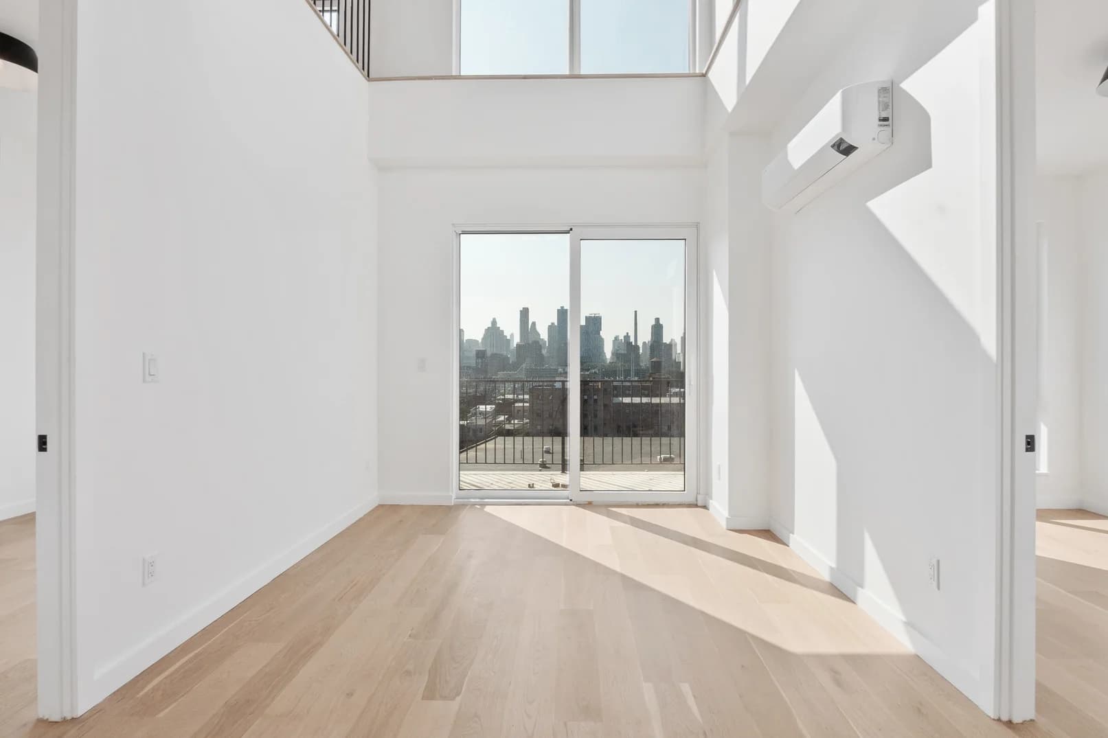 11-34 35 Avenue #516, Queens, NY 11106