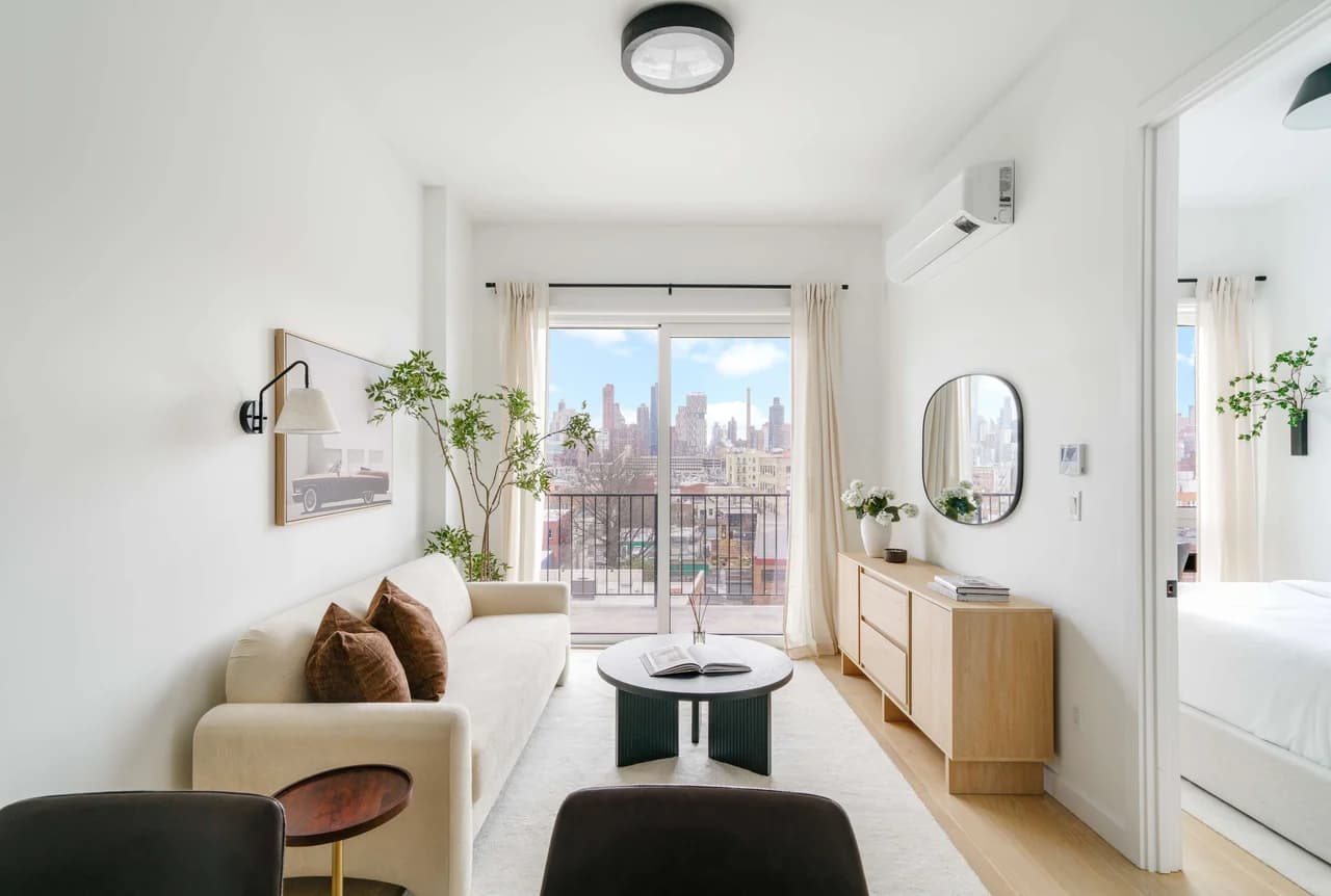 11-34 35 Avenue #701, Queens, NY 11106