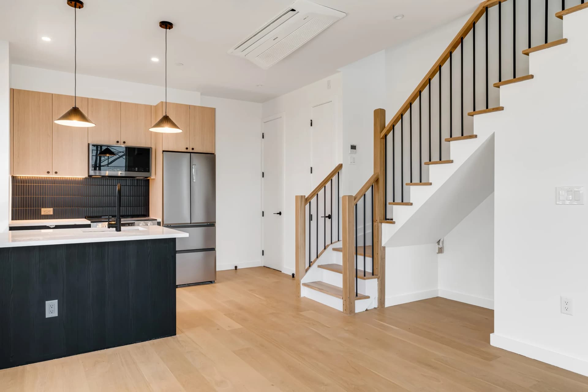 11-34 35 Avenue #202, Queens, NY 11106 apartment_kitchen 1