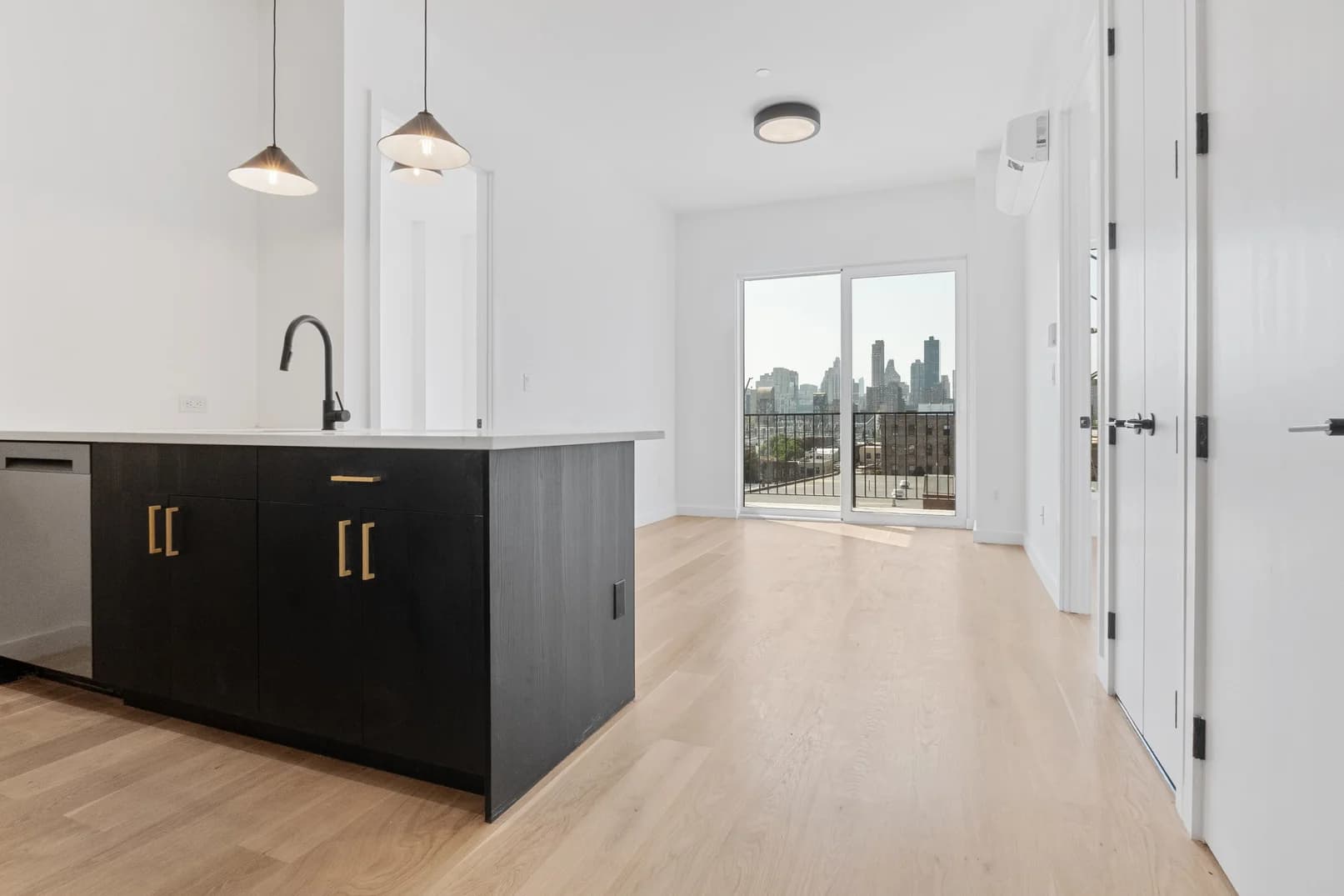 11-34 35 Avenue #609, Queens, NY 11106