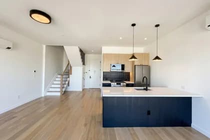 11-34 35 Avenue #718, Queens, NY 11106 - Image 1