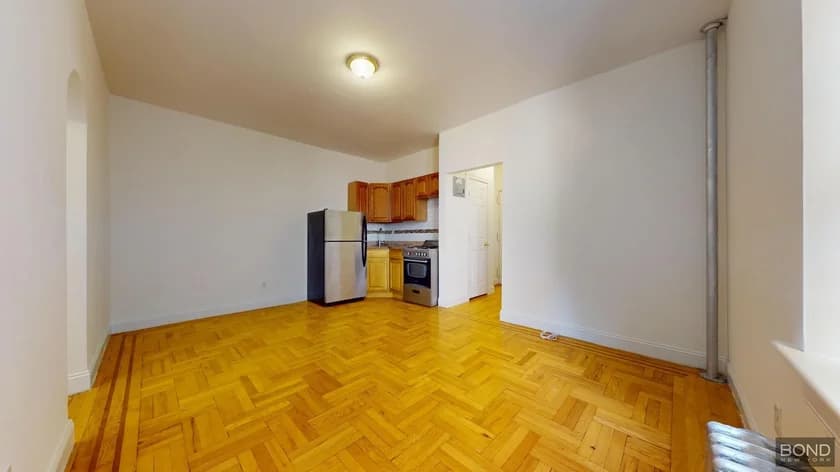 43-10 44 Street #3A, Queens, NY 11104