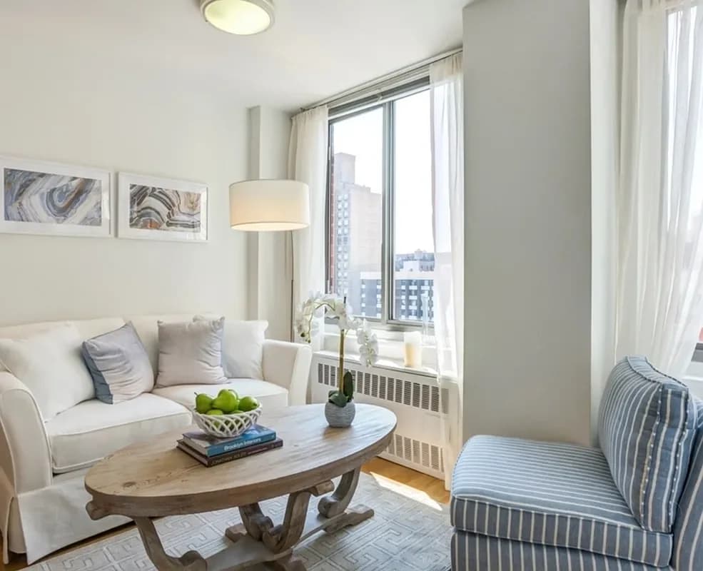 460 2 Avenue #500-02F, Manhattan, NY 10016 apartment_living_room 1