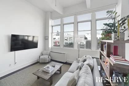 66 Broadway #4N, Brooklyn, NY 11249