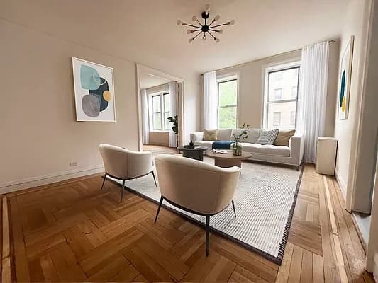 730 West 183 Street #2-D, Manhattan, NY 10033 apartment_living_room 1