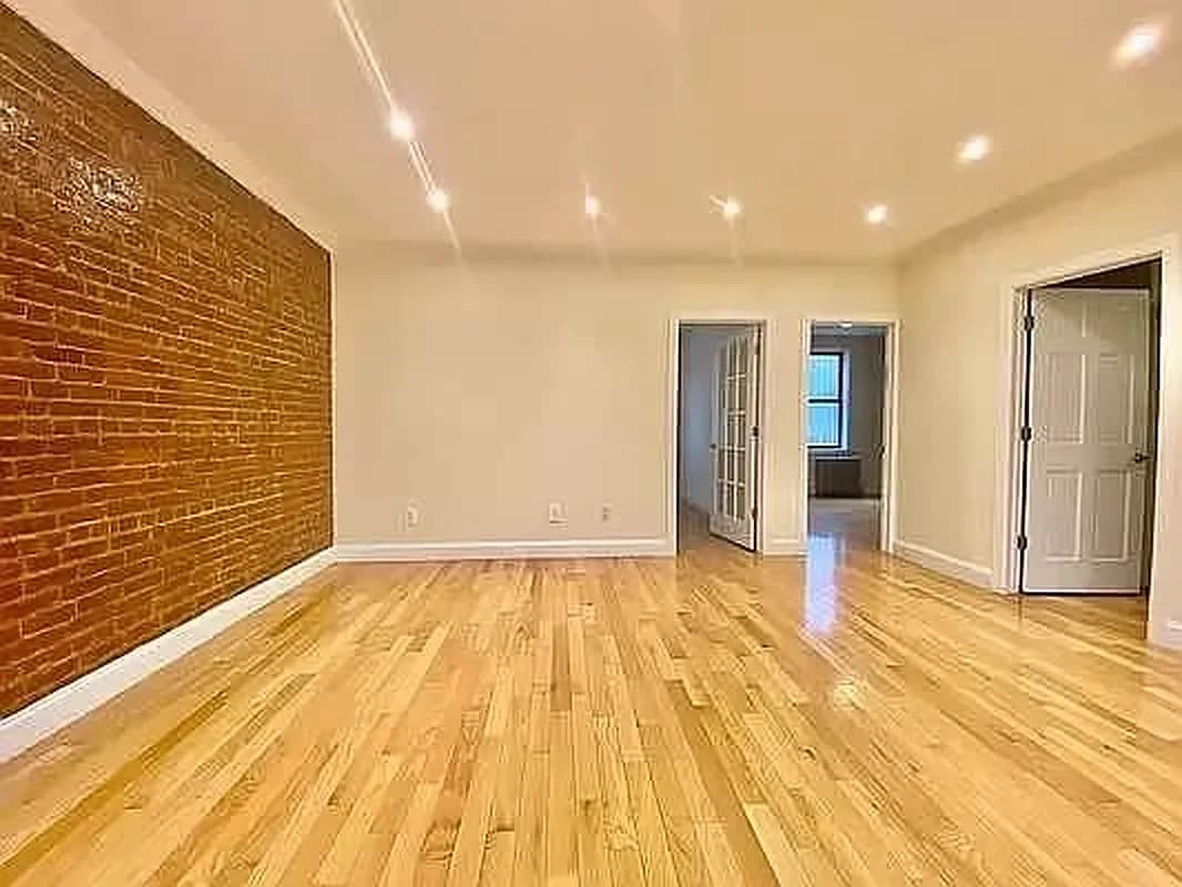 382 Wadsworth Avenue #4-B, Manhattan, NY 10040 apartment_living_room 1