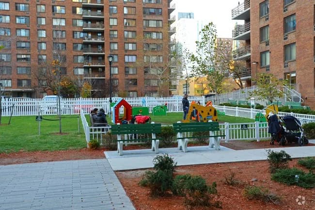 792 Columbus Avenue #4B, Manhattan, NY 10025 1