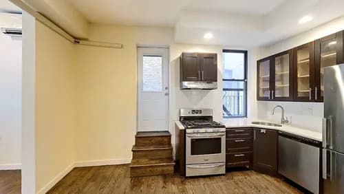 154 Adelphi Street #3, Brooklyn, NY 11205