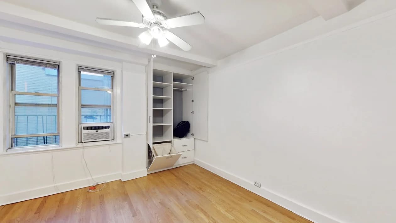 321 East 43 Street #707, Manhattan, NY 10017 1