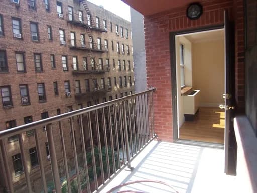 29 Cooper Street #2A, Manhattan, NY 10034 - Image 1