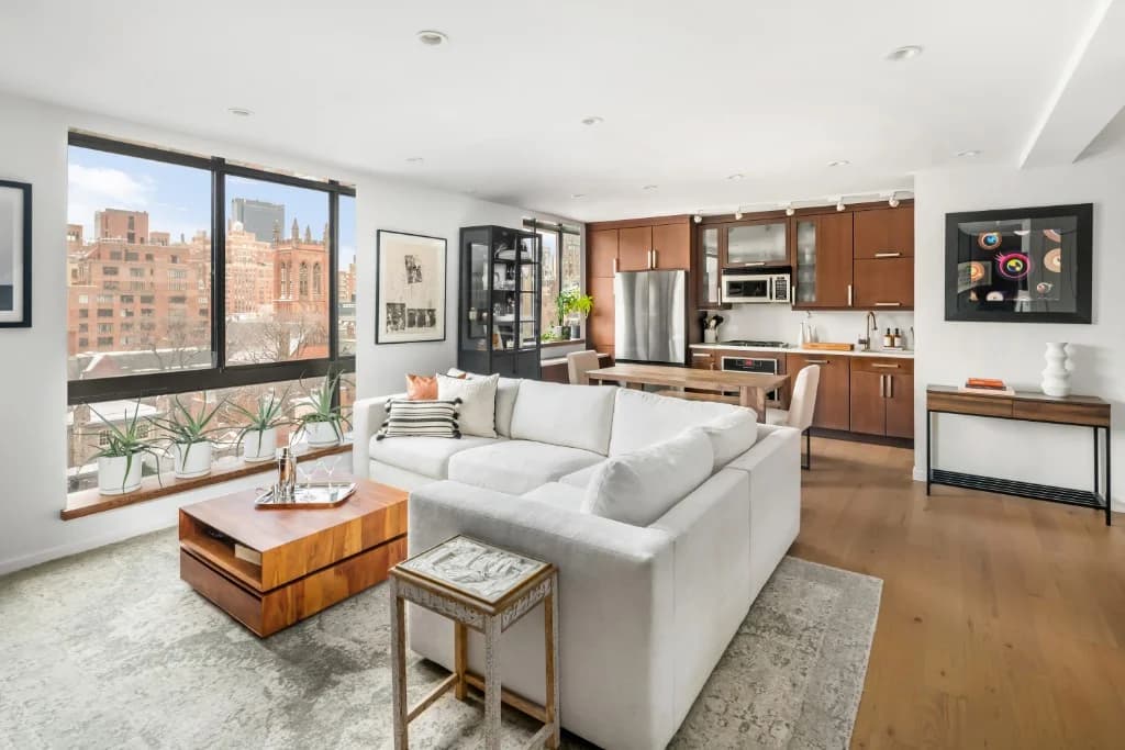 445 W 19 St #PHF, Manhattan, NY 10011 apartment_living_room 1