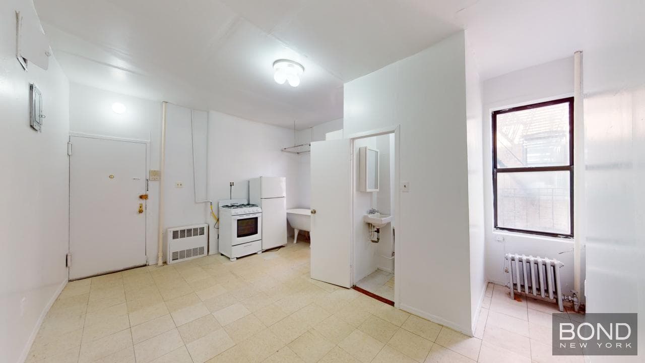 164 Mott Street #3A, Manhattan, NY 10013 1