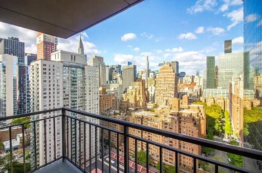 330 East 39 Street #33G, Manhattan, NY 10016