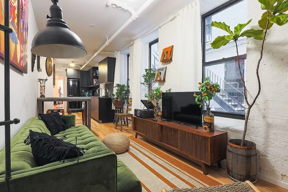 159 South 2 Street #B-2, Brooklyn, NY 11211 apartment_living_room 1