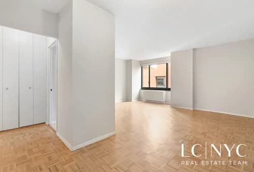 200 Rector Place #9R, Manhattan, NY 10280