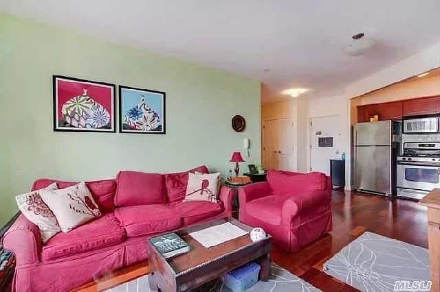30-85 Vernon Boulevard #4-J, Queens, NY 11102 apartment_living_room 1