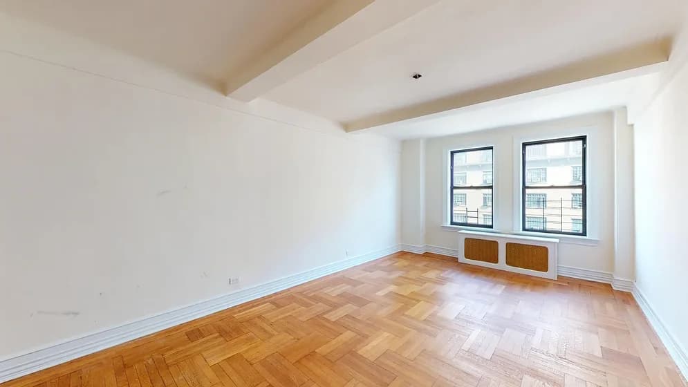 114 West 86 Street #8A, Manhattan, NY 10024 apartment_living_room 1