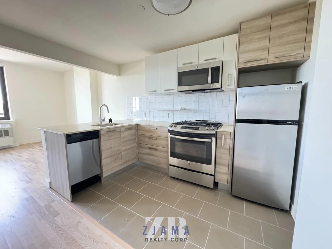 The Parkline 626 Flatbush Avenue #14E, Brooklyn, NY 11225 apartment_kitchen 1