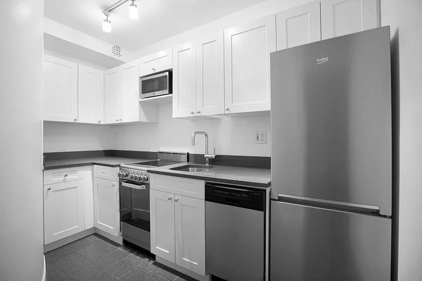 24 5 Avenue #414, Manhattan, NY 10011 apartment_kitchen 1
