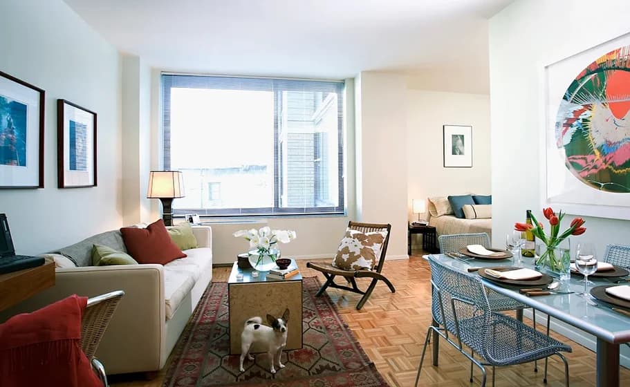 180 West 20 Street #50A, Manhattan, NY 10011 apartment_living_room 1