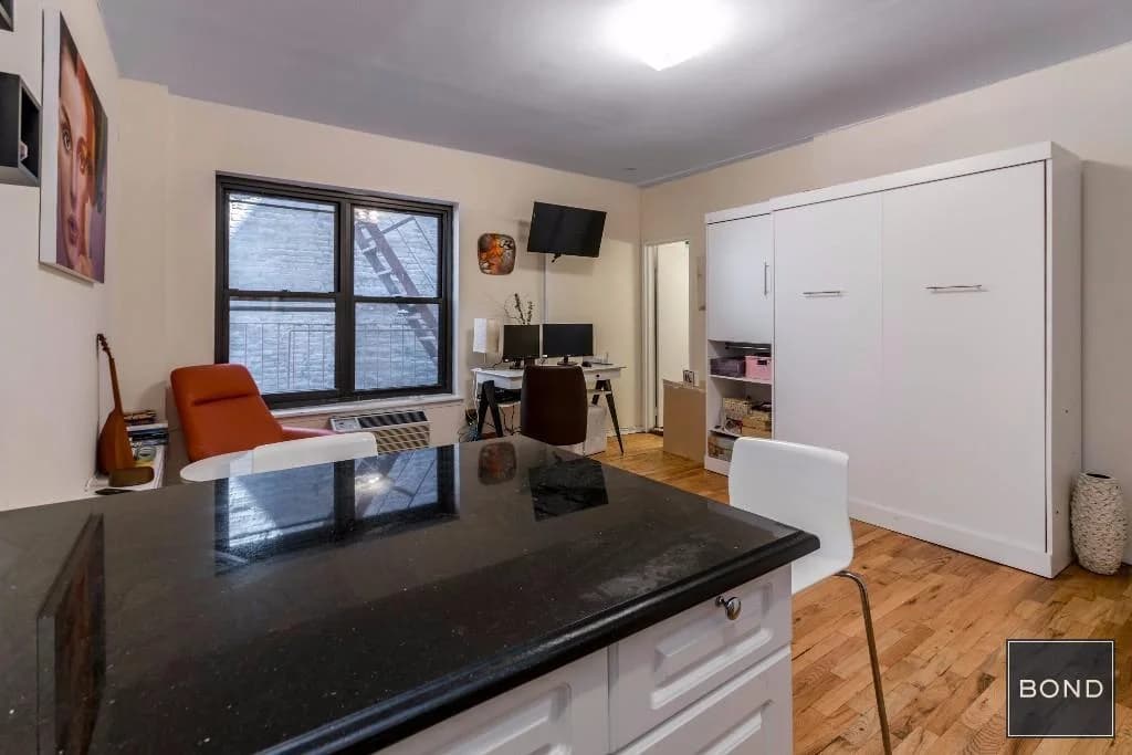 160 East 91 Street #5B, Manhattan, NY 10128 1