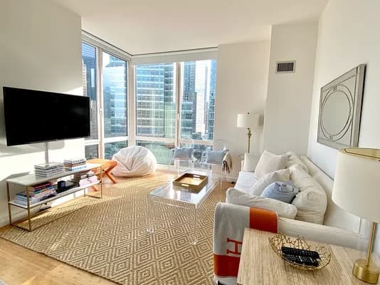 300 North End Avenue #18B, Manhattan, NY 10282