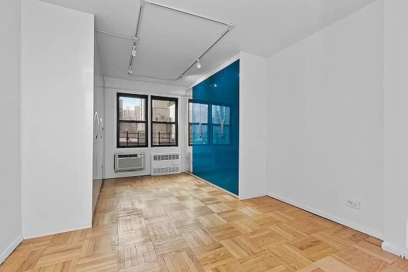 220 East 54 Street #8K, Manhattan, NY 10022 apartment_living_room 1