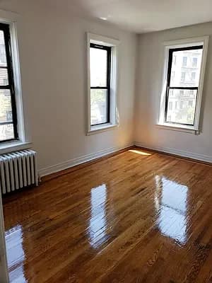 134 Haven Avenue #4G, Manhattan, NY 10032 apartment_living_room 1
