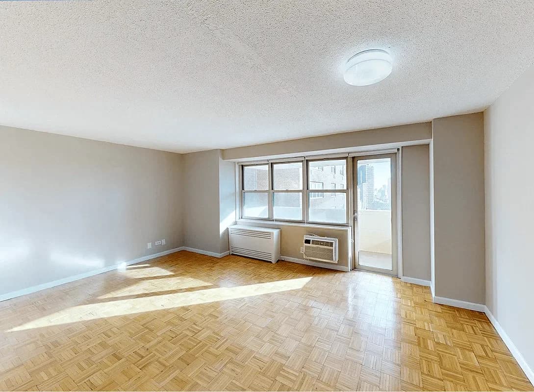 80 North Moore Street #80-20D, Manhattan, NY 10013 apartment_living_room 1