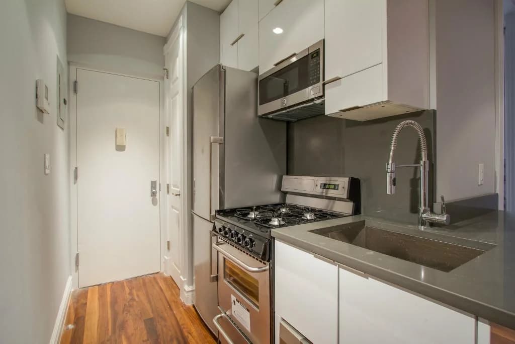 1590 Lexington Avenue #6, Manhattan, NY 10029 1