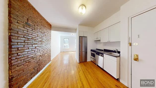 24 King Street #12, Manhattan, NY 10014