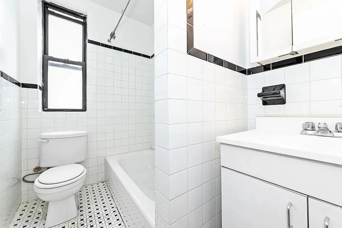 624 West 176 Street #36, Manhattan, NY 10033 1