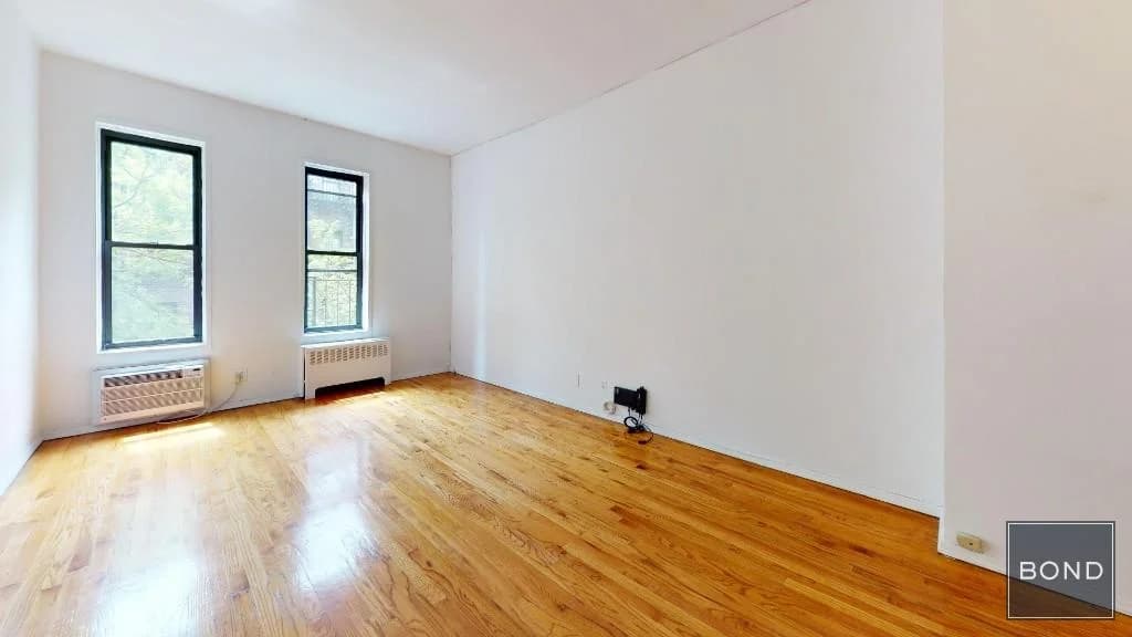 318 East 89 Street #3D, Manhattan, NY 10128 1