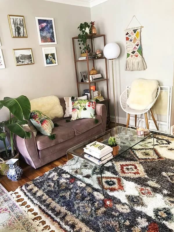 128 St Marks Place #3D, Manhattan, NY 10009 apartment_living_room 1