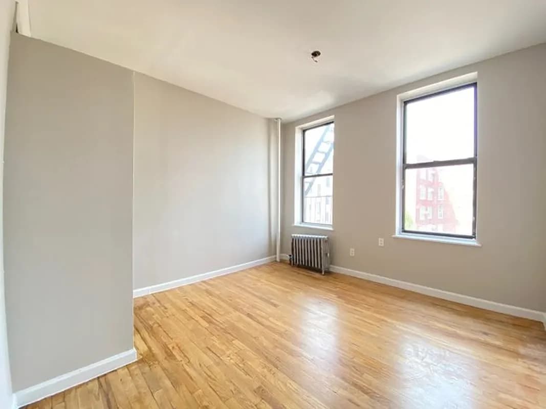 620 East 11 Street #17, Manhattan, NY 10009 apartment_living_room 1
