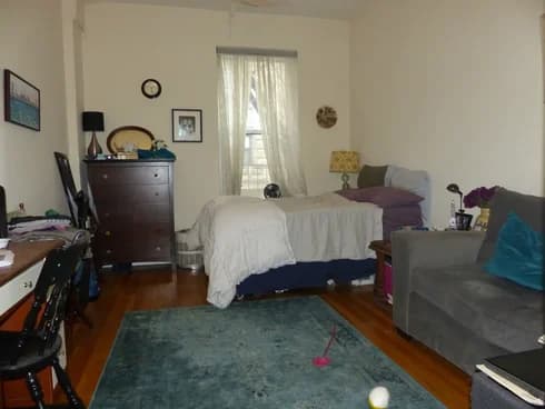 143 West 69 Street #4H, Manhattan, NY 10023