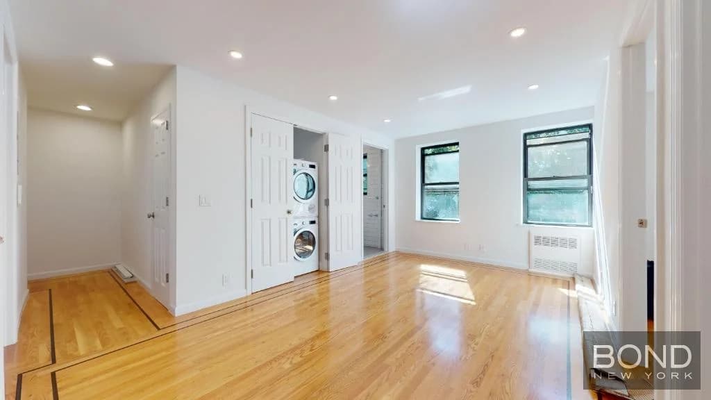 26 Charlton St #5i, Manhattan, NY 10013 1